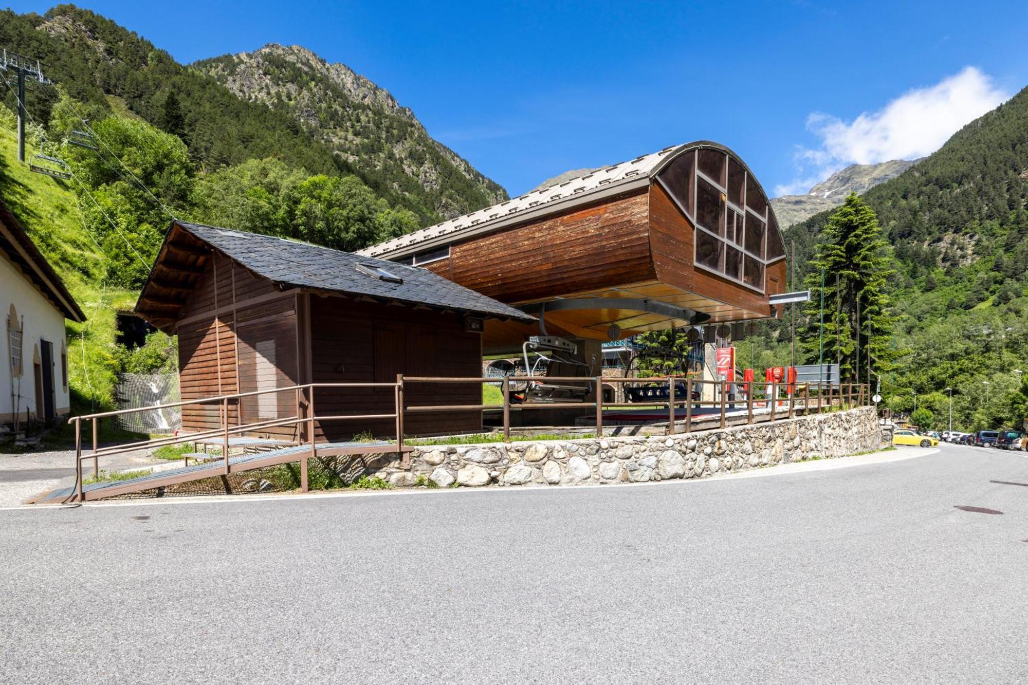 Increibles Vistas Al Valle De Arinsal Ny - A Pie De Pistas - Parking Incluido L By Bonesvacances المظهر الخارجي الصورة